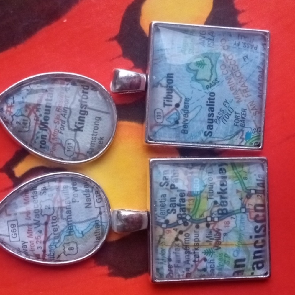 ๐Customized! For YOU Handmade Map Necklace/Keychain - Picture 6 of 6